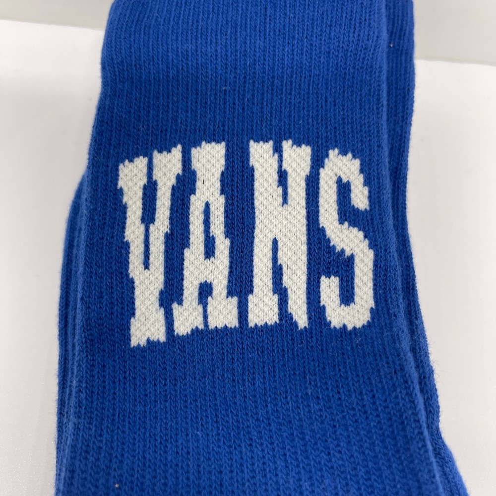 VANS "Off The Wall" Crew socks 
New with the tag authentic Vans socks (1 pair) - Picture 2 of 16